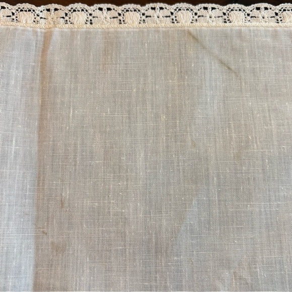 Vtg Butterfly Floral Hand Painted Linen Dresser Scarf Table Runner 45x14 - Picture 5 of 5